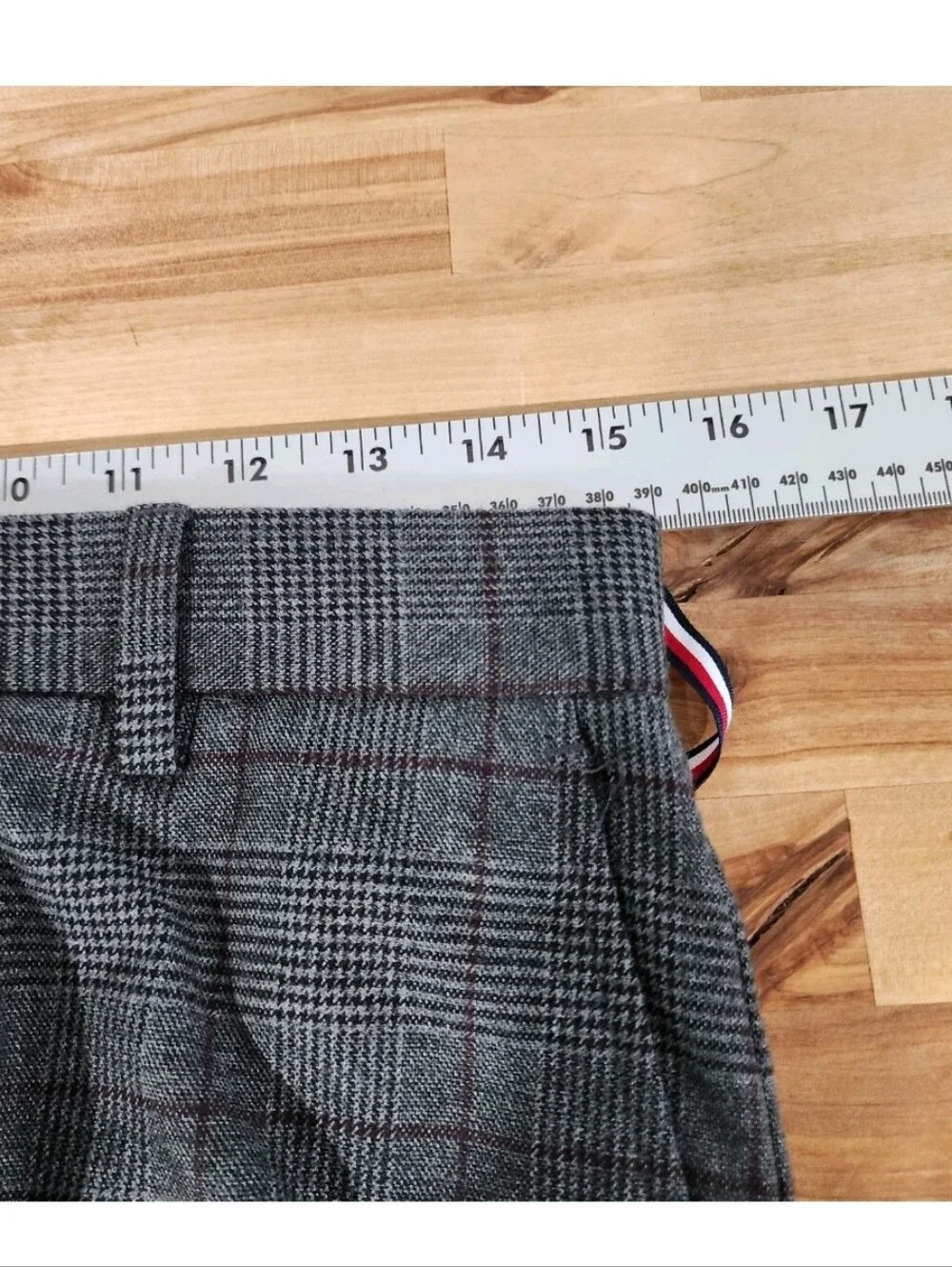Tommy Hilfiger Dress Pants Mens 30x30 Gray Plaid TH Flex Stretch Flat Front NWT
